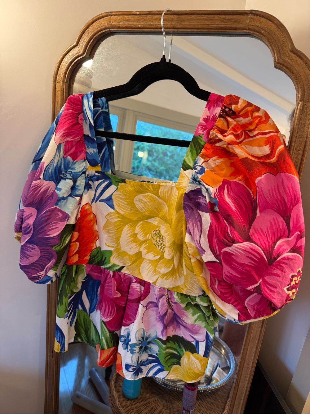Bright Floral Puff-Sleeve Top - Multicolor - Picture 1 of 3